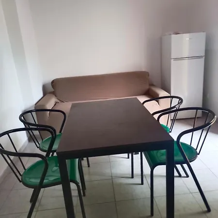 Apartment Apartments *